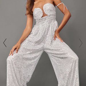 PrettyLittleThing | SILVER SEQUIN WIRE DETAIL BANDEAU WIDE LEG JUMPSUIT